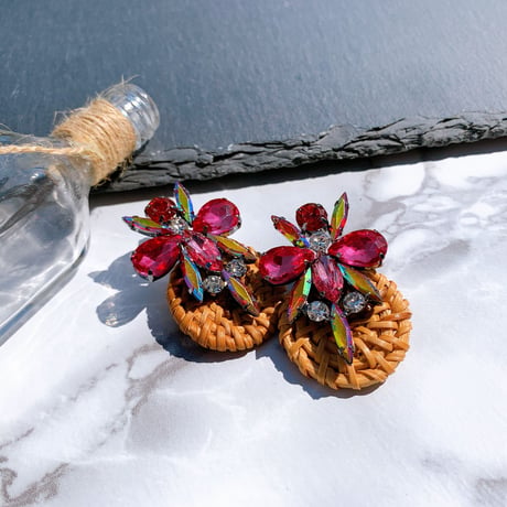 loop bijou lantern pierce