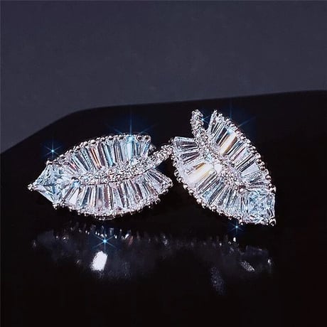 zirconia leaf  stone pierce