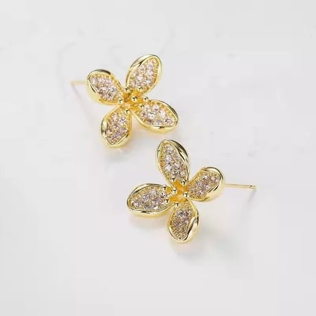 gold flower point  pierce
