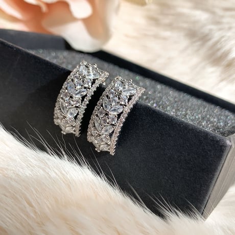 zirconia  stone curve pierce