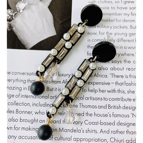 black bijou pierce