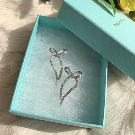 ribbon stone pierce