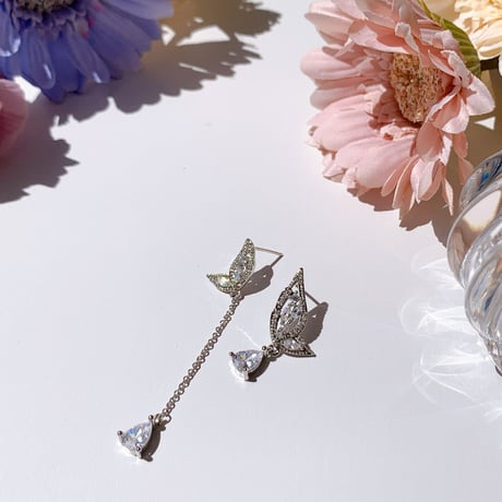 butterfly stone asymmetry  pierce