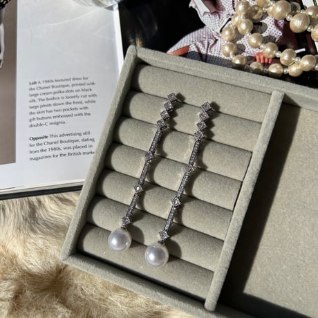 stone pearl long pierce