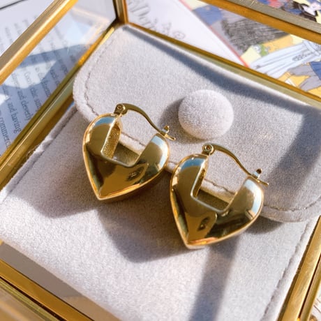 metal heart  pierce