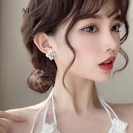 white flower  pink gold pierce/earring