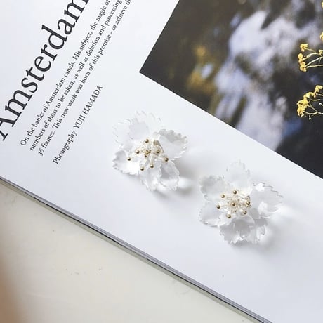 clear flower  pierce