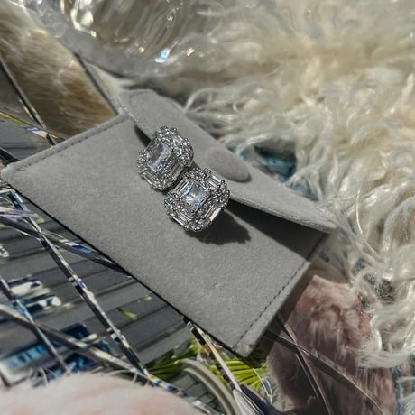 square stone gorgeous pierce