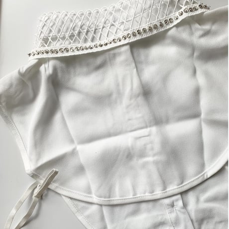 mesh attached collar