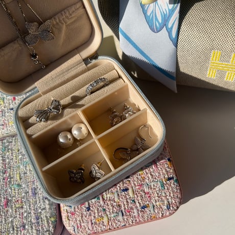 tweed jewelry case