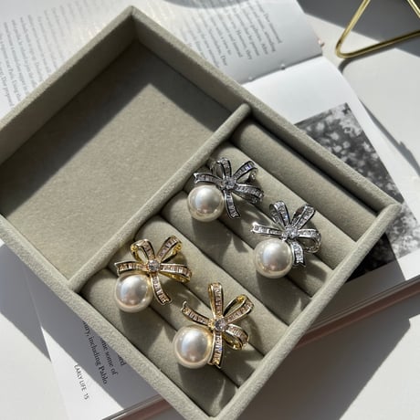 flower stone × pearl pierce