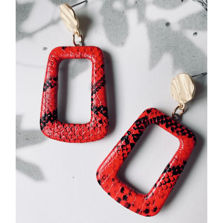 python square metal pierce