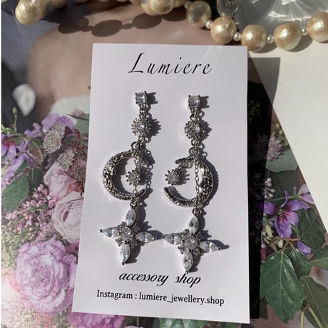 crystal × moon chain pierce