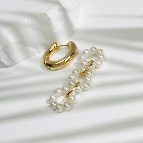 gold hoop × pearl 2way  pierce