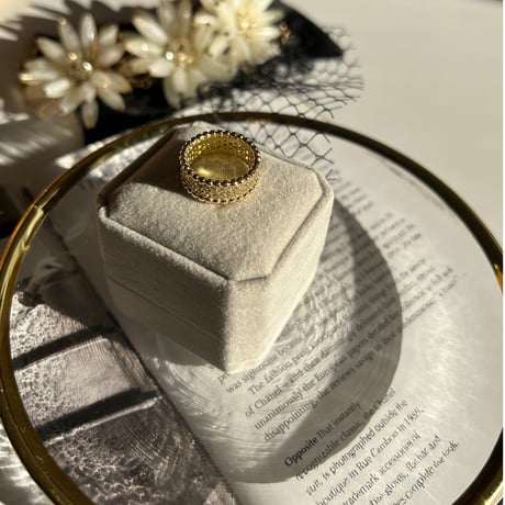 gold ball stone ring
