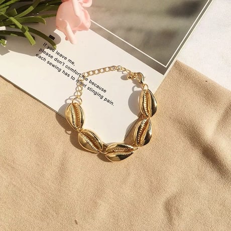 gold shell bracelet
