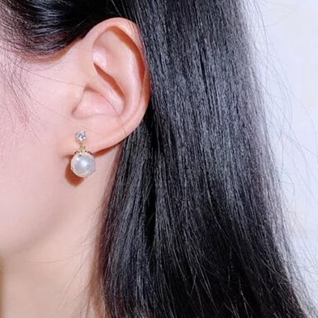 dot pearl × stone pierce