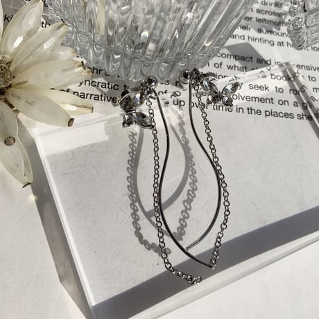 butterfly stone curve × chain earring/pierce