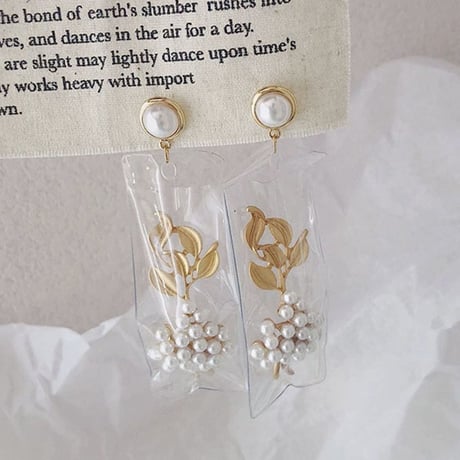 clear sack pearl flower pierce