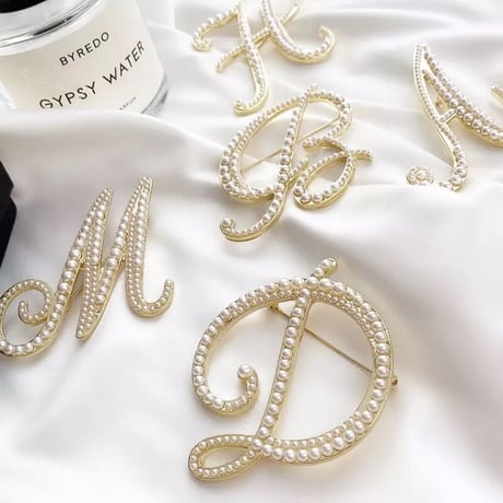alphabet pearl brooch