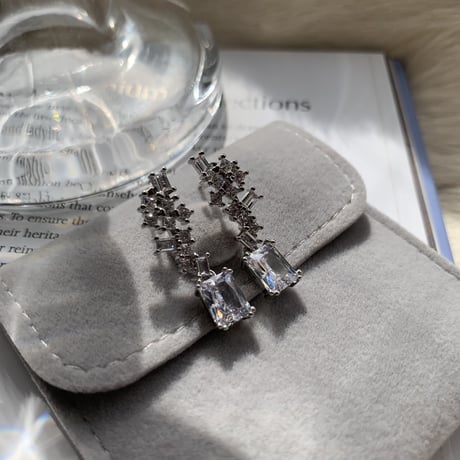 square stone jewelry pierce