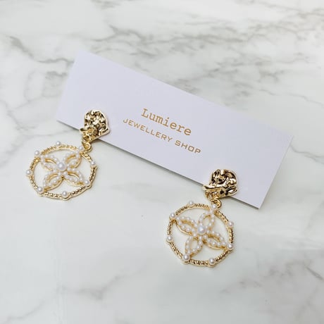 pearl flower loop gold pierce