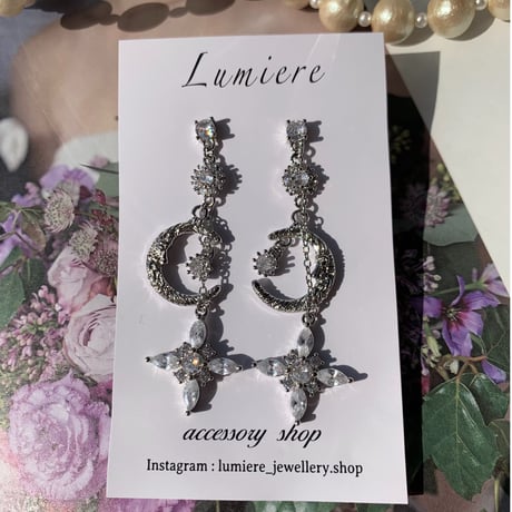 crystal × moon chain pierce