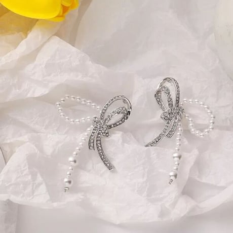 stone × pearl design pierce
