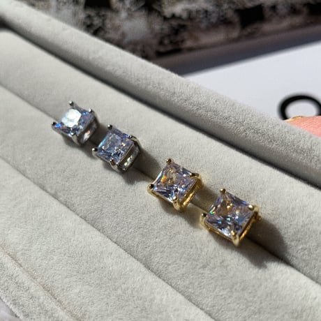square stone mini point pierce