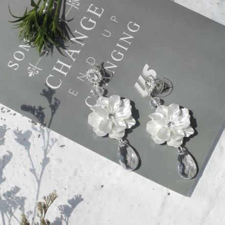 flower × clear drop pierce