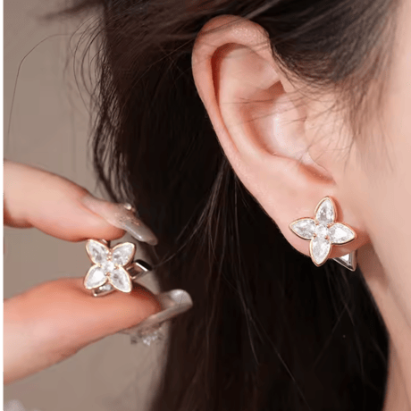 flower stone × V catch pierce