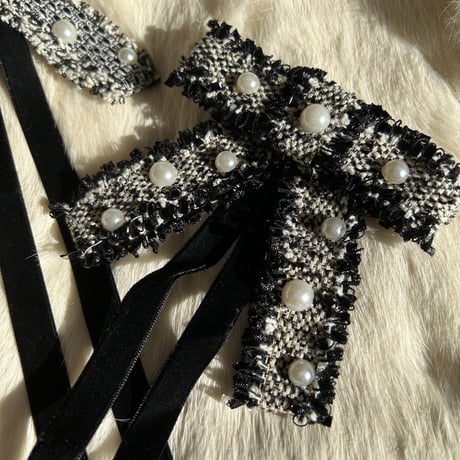 tweed ribbon brooch