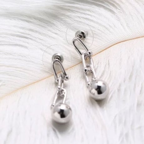 chain × bowl pierce