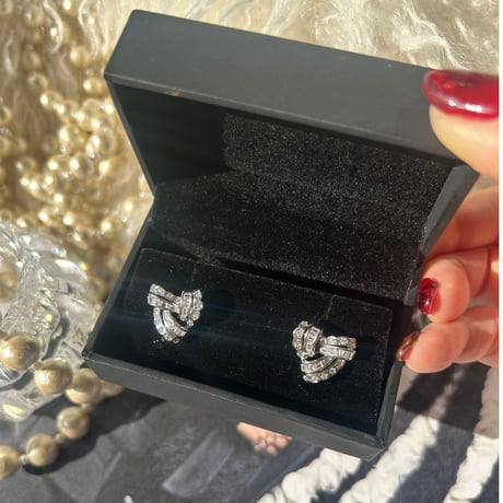 heart stone point pierce