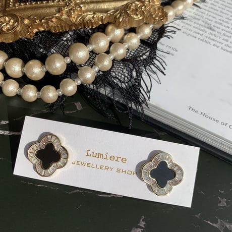black flower stone pierce