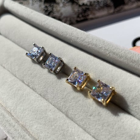 square stone mini point pierce