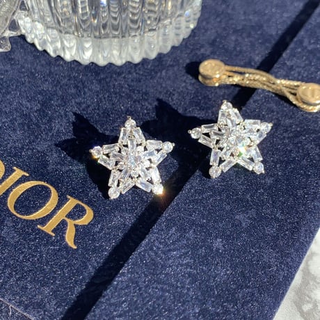 star stone  point pierce
