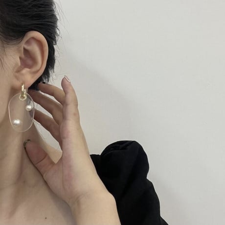 clear × pearl loop pierce