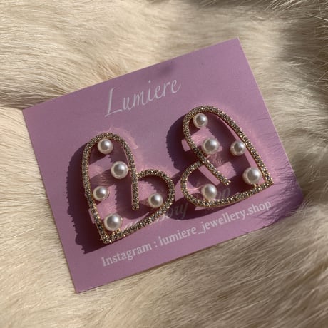 heart × pearl pierce