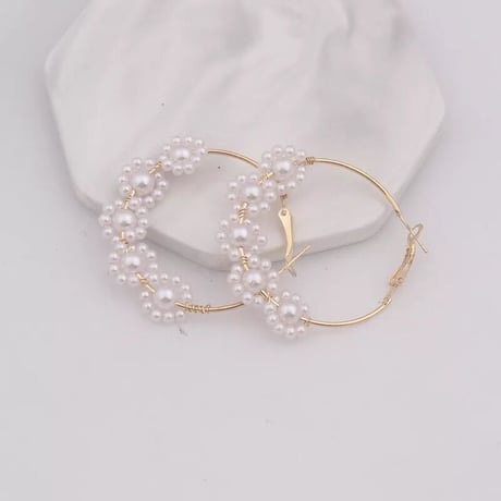 pearl hoop pierce