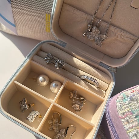 tweed jewelry case