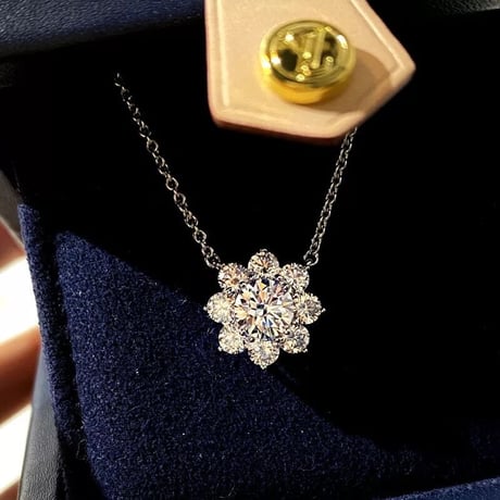 zirconia flower stone necklace
