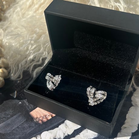 heart stone point pierce