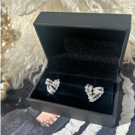 heart stone point pierce