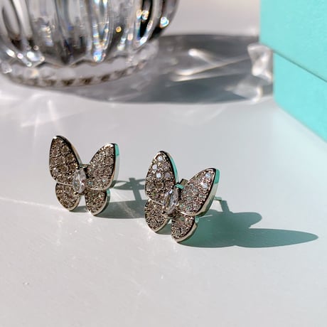 butterfly stone point pierce