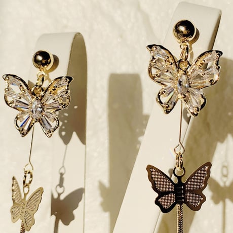 butterfly  chain long pierce