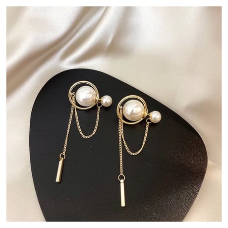 pearl catch chain pierce