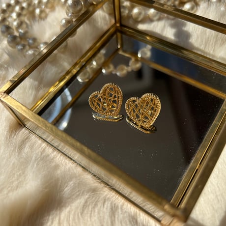 heart mesh pierce