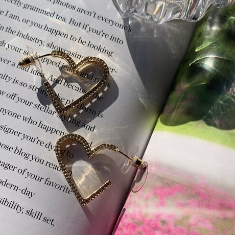 heart stone hoop pierce