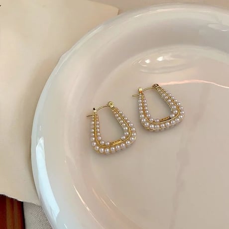 pearl square hoop pierce